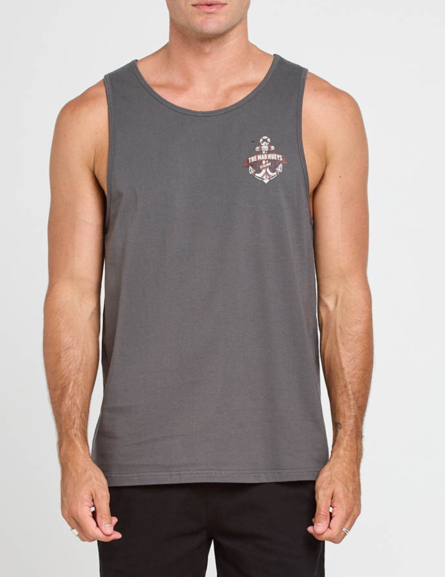 CHAINED ANCHOR TANK